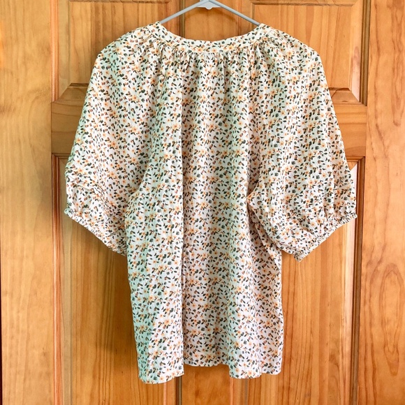 Women’s size large Wonderly orange and green floral button up blouse - Picture 2 of 7